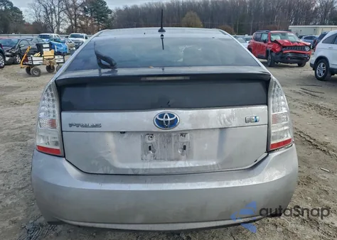 2010 Toyota Prius z USA, uszkodzony, nr VIN JTDKN3DU1A0030313